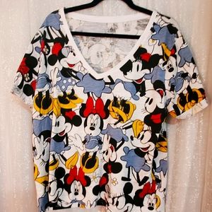 Minnie Mouse print shirt new with tags xl